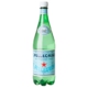 Eau gazeuse : San Pellegrino ou Badoit (selon arrivage)